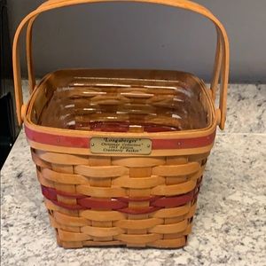 Longaberger 1995 Christmas basket with red band